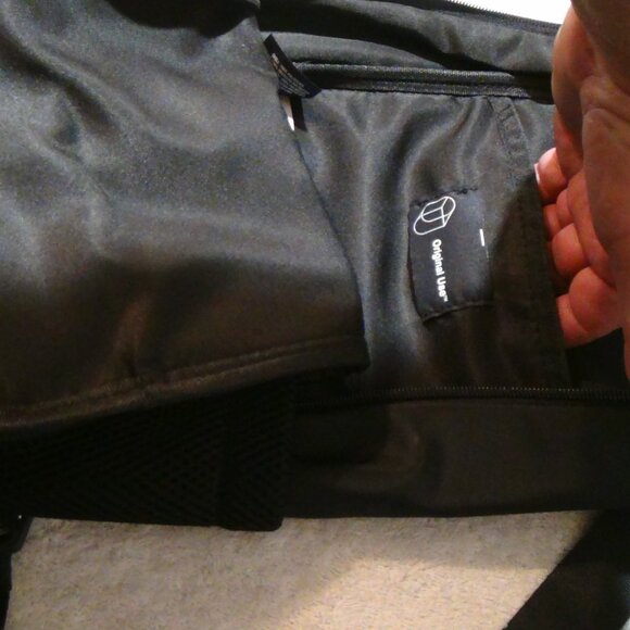 Original Use Sling-Pack Cross-body Bag Black - Picture 6 of 14